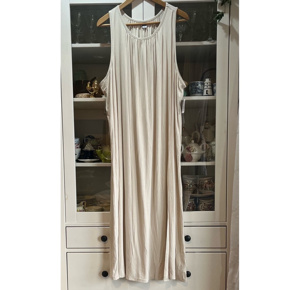 🍀Maternity Old Navy Maternity / XXL/ Maxi Ecru Dress/Double Front / Sleeveless